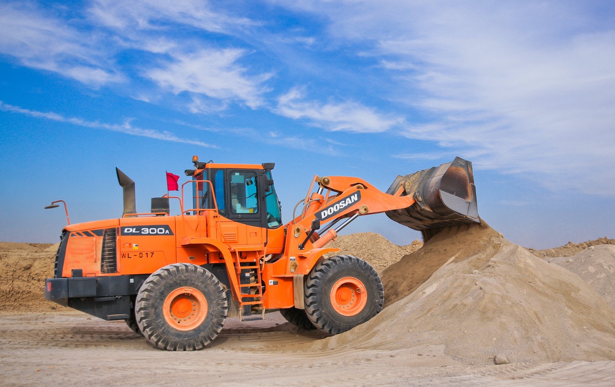 How to Land Your Dream Heavy Equipment Operator Job in Ottawa with Talon Recruiting