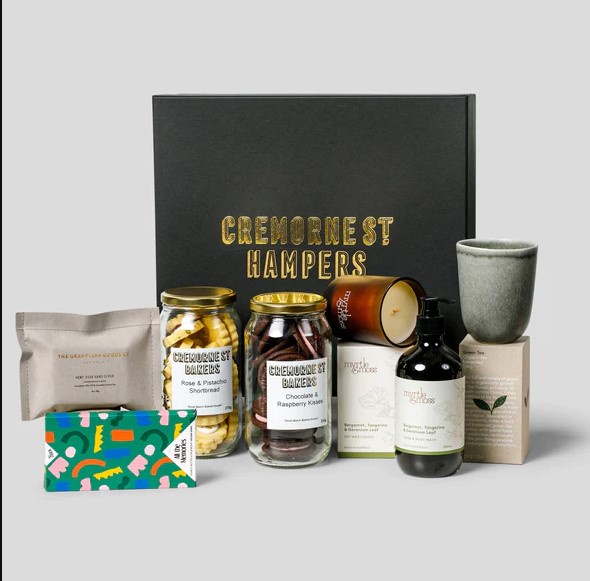 The Art of Gifting: Exquisite Christmas Hampers for Your Loved Ones
