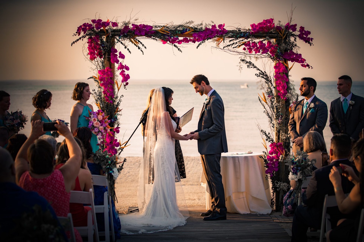 Why Modern Wedding Vows Are the Perfect Way to Celebrate Love