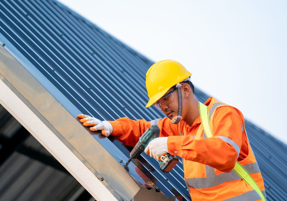 Metal Roof Repair in Montreal: Ensuring a Reliable Roofing Solution