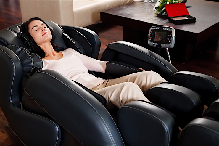 Are there specific massage chair features that target fitness-related concerns?