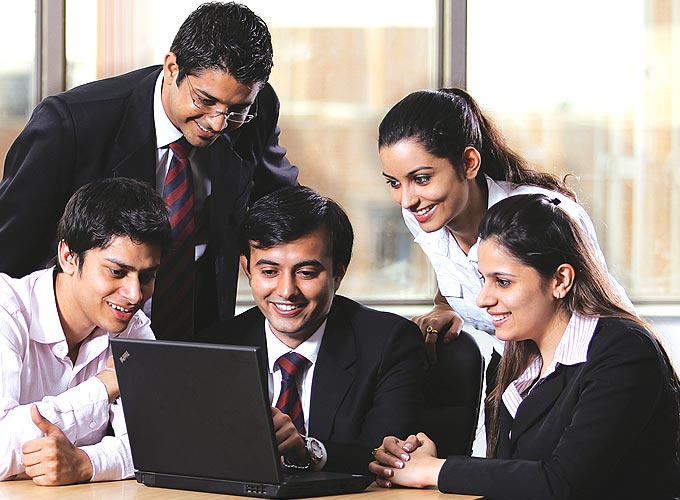 Tips to Consider Before Choosing the Best Colleges for BBA in Gurgaon