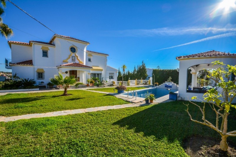 Buying Luxury Property in Marbella, Costa Del SOL Guide!
