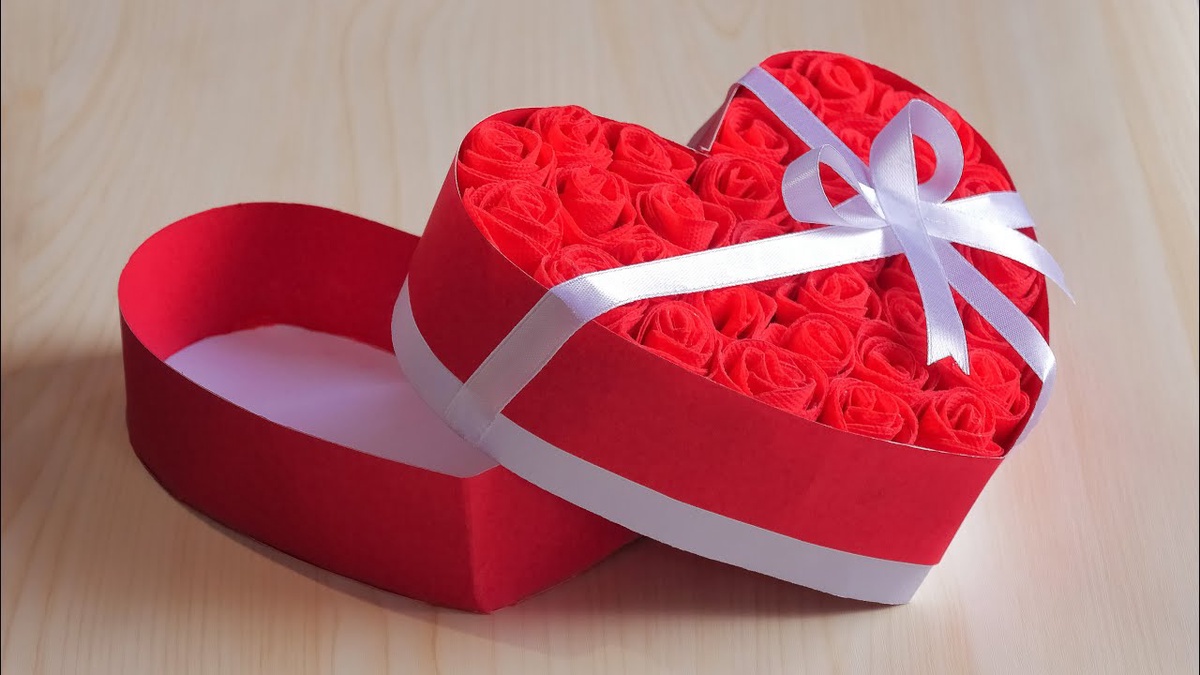 Heart Shape Gift Boxes: Unwrapping Love and Emotion