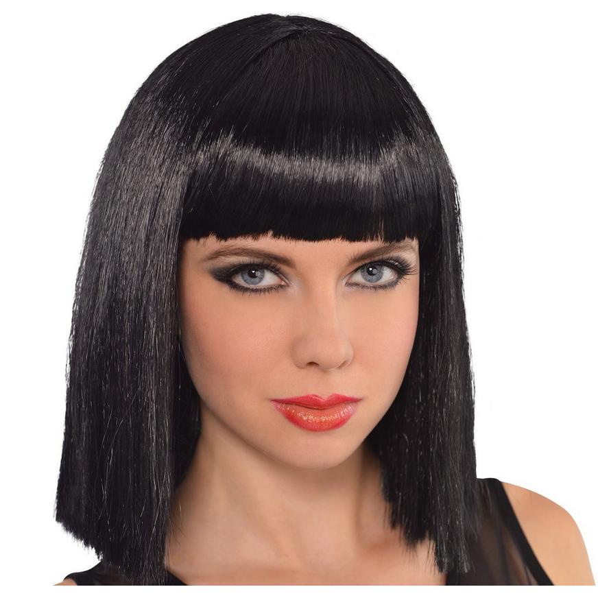 Wigs with Bangs: Frame Your Face with Elegance and Style!