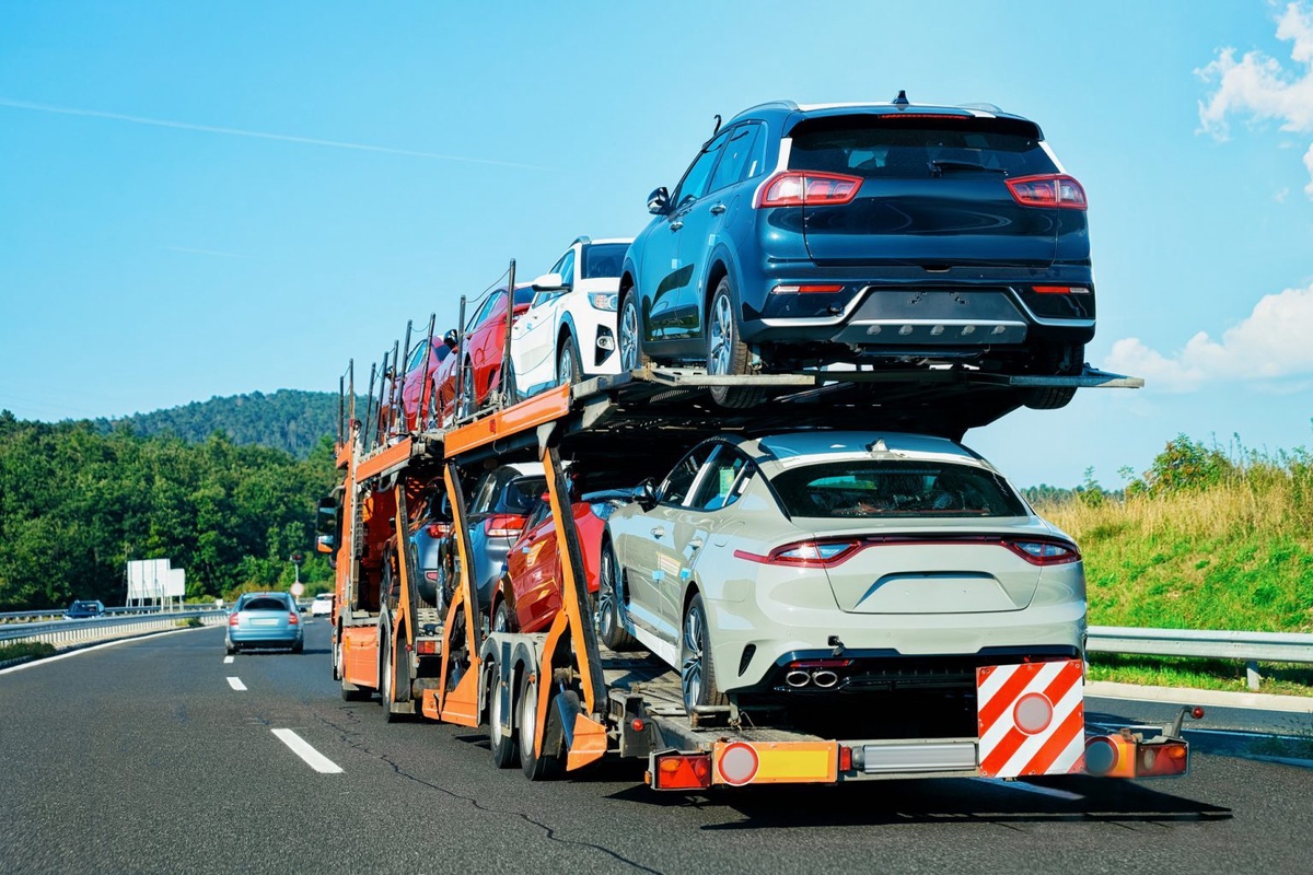 A Complete Guide to Ship Your Car Across Country