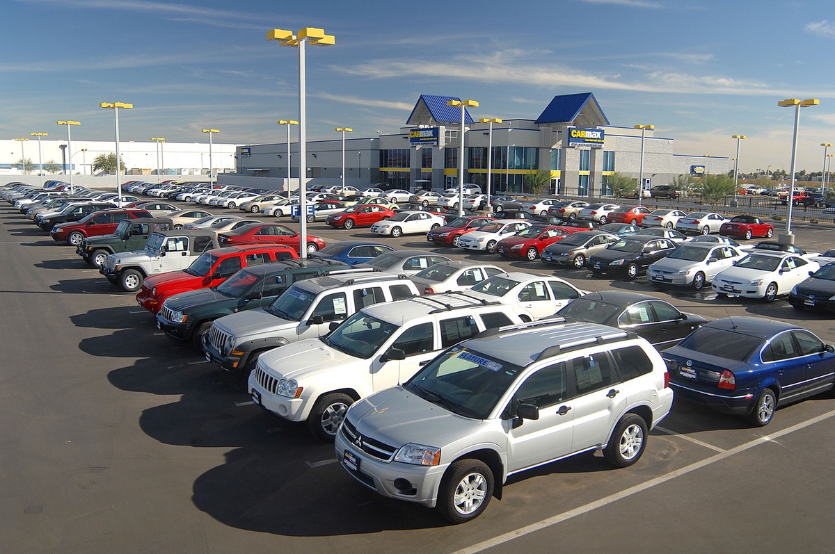 How Car Dealerships are Adapting to the Digital Age?