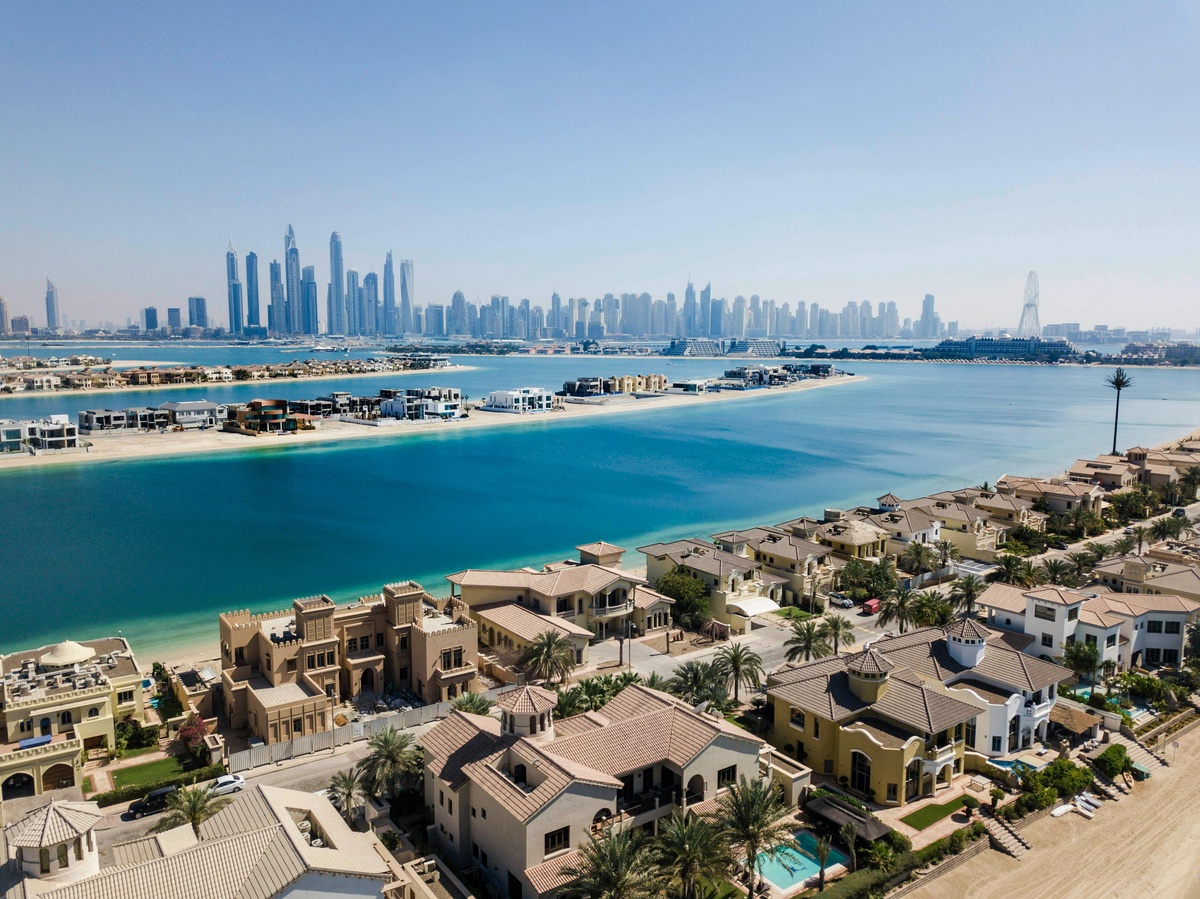 Embarking on Luxury Living: Your Comprehensive Guide to Buy Villa in Dubai