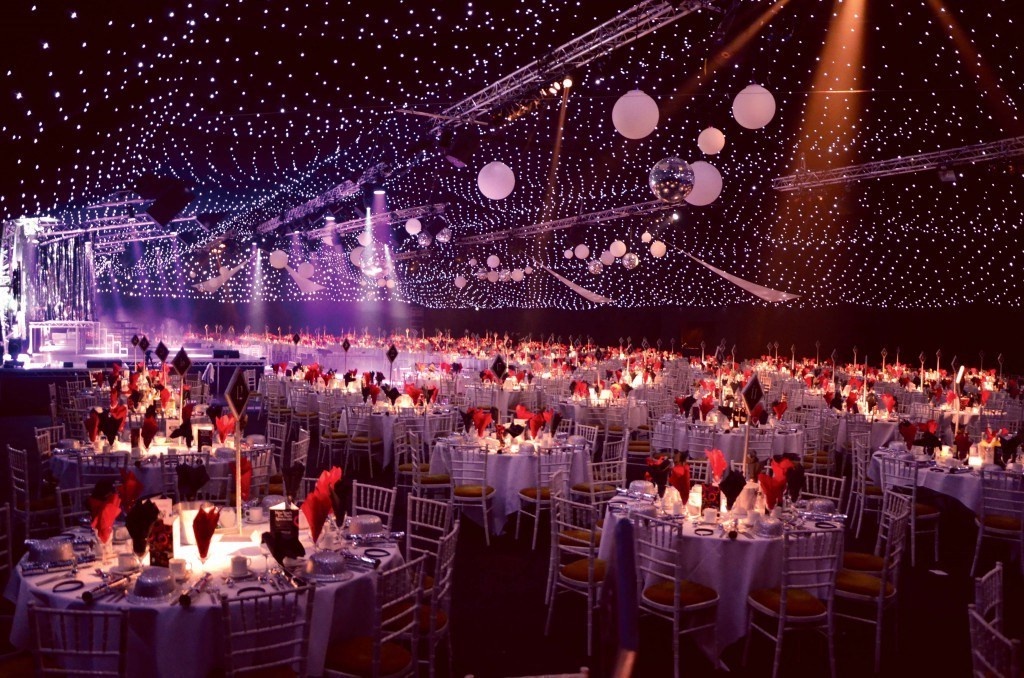 The Art Of Christmas Lighting Event Planners Using Illumination To Create Ambiance