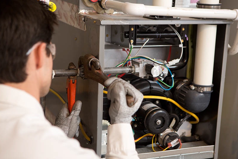 6 Signs That Indicate the Need for Furnace Tune-Ups