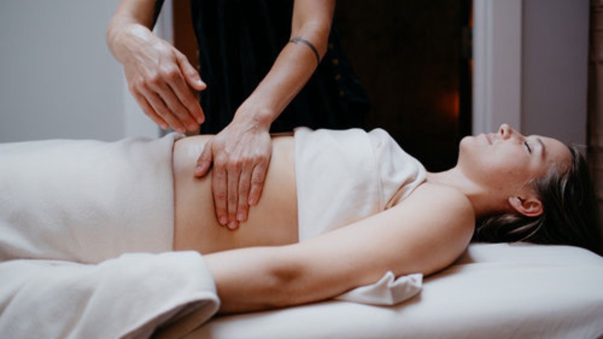 Thinking of Trying Prenatal Massage? Here's Why It's a Must-Have for Expecting Moms!