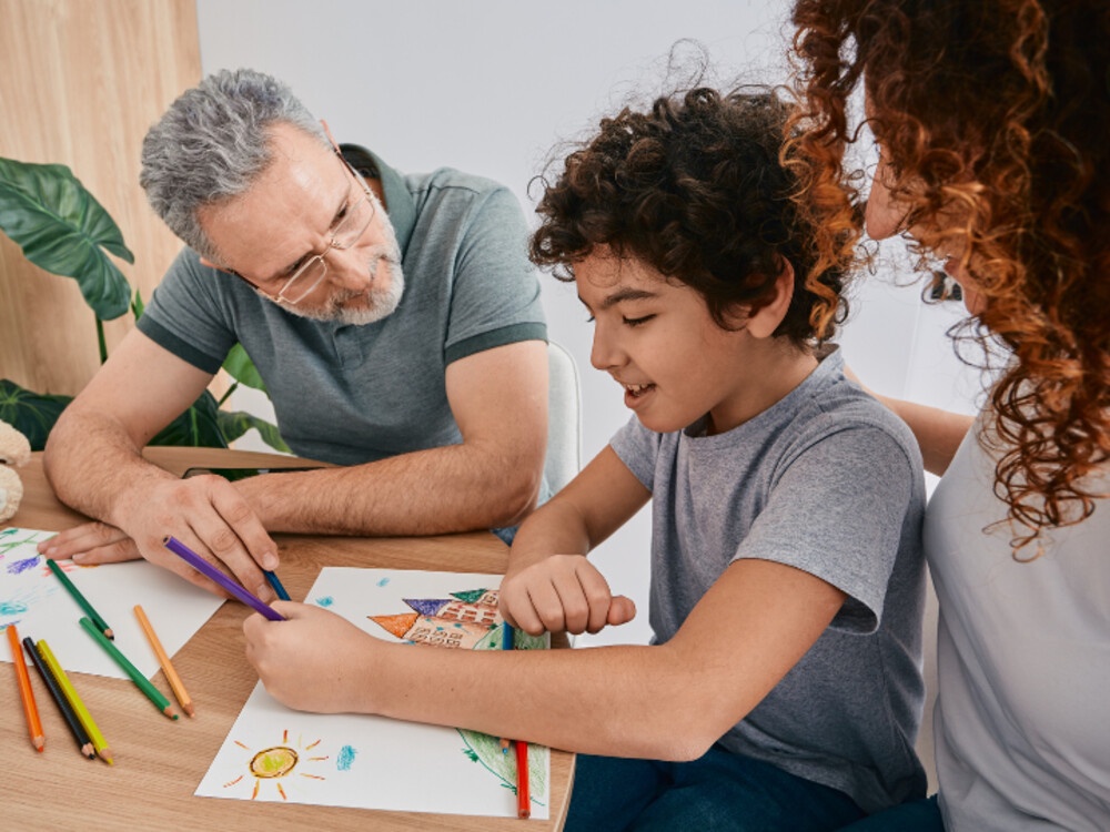 In What Ways Does Art Therapy Encourage Communication And Expression In Children With Developmental Delays?