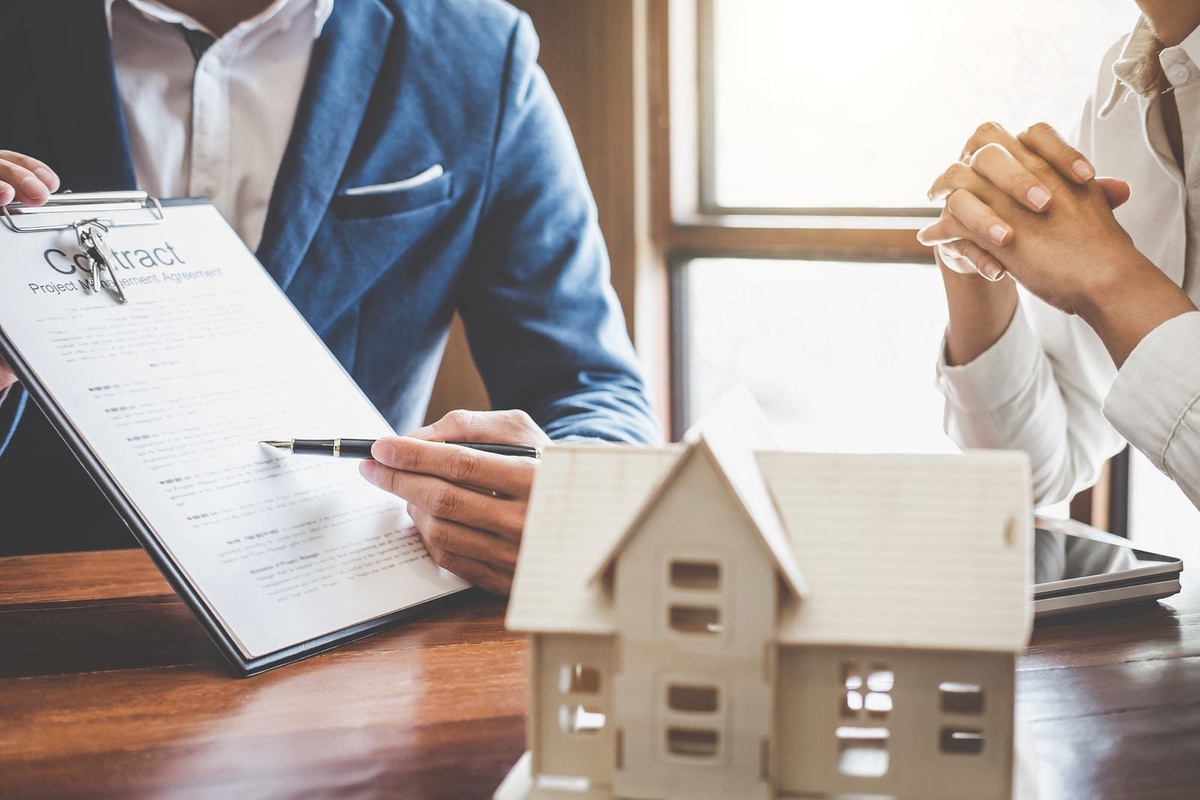 The Role of Real Estate Agent in Helping First-Time Homebuyers