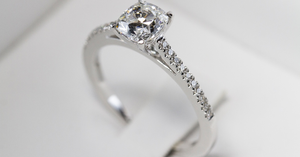 Lab-Grown Diamond Engagement Rings: A Sparkling Future