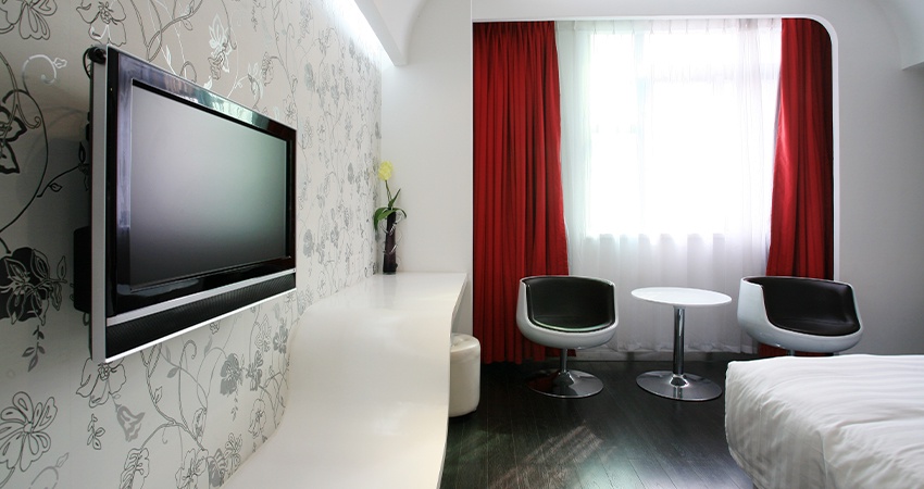 TV Feature Walls Design that Can Make a Space Look Bigger