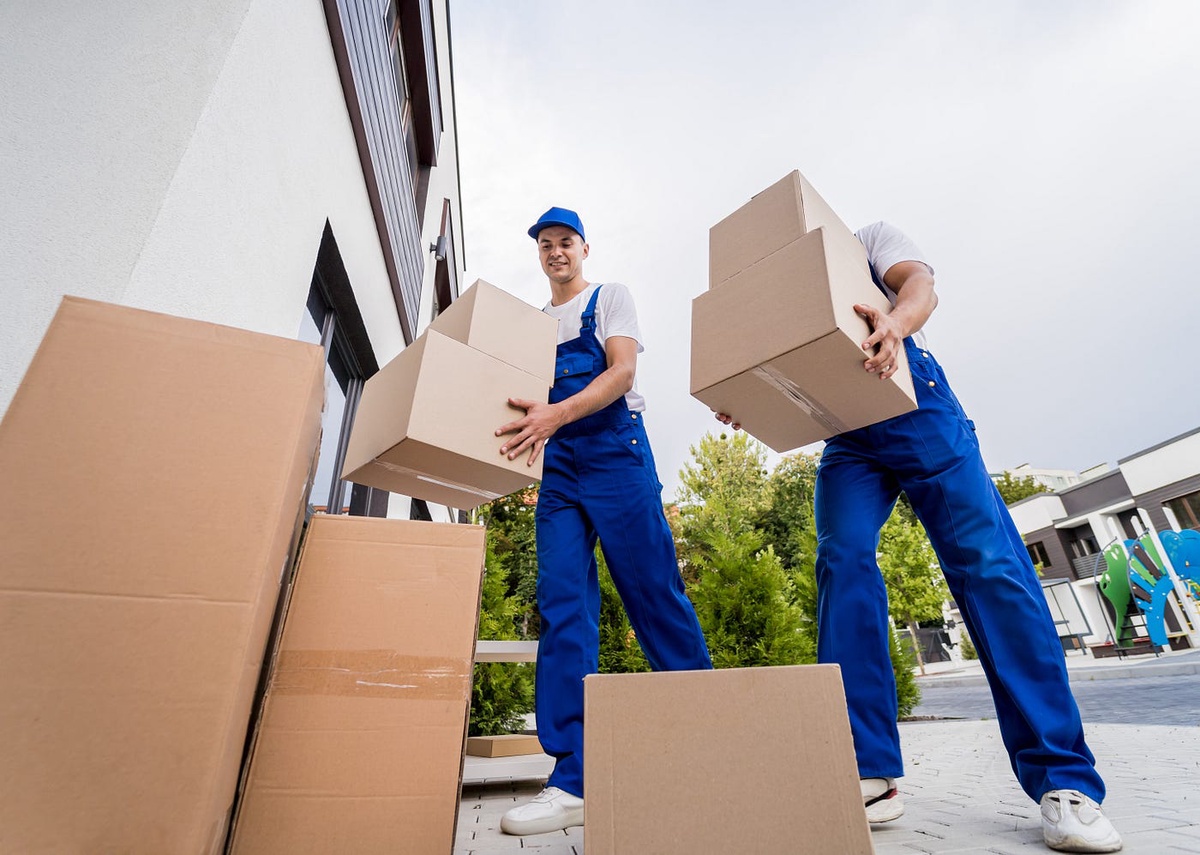 House Mover & Removal Services in Earlsfield: Making Your Move Stress-Free!