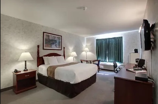 What are the benefits of staying in a hotel near Edmonton International Airport?