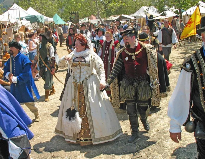Choosing the Right Fabrics for Your Renaissance Costume