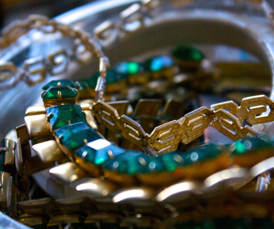 Myths and Realities: The Healing Power of Natural Emerald Stones