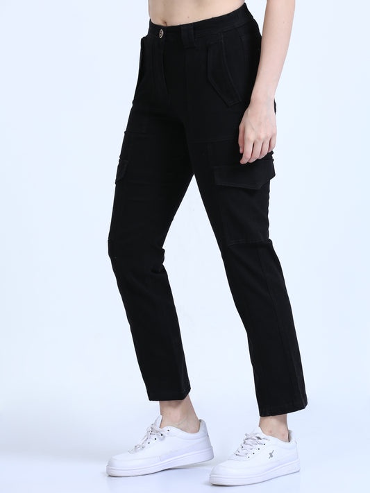 Embracing Comfort and Style The Rise of Cargo Pants for Women