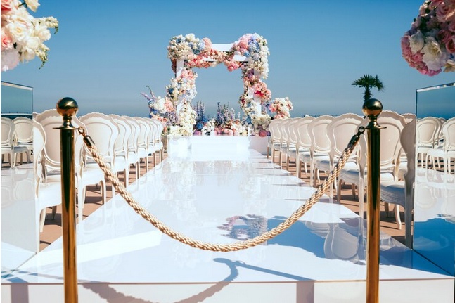 From Vineyards to Beachfront Bliss: Diverse Wedding Venues in California