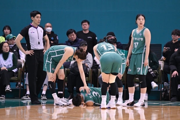 'PO hopes look good' Hana WonQ defeats BNK in nail-biter to end 4-game losing streak