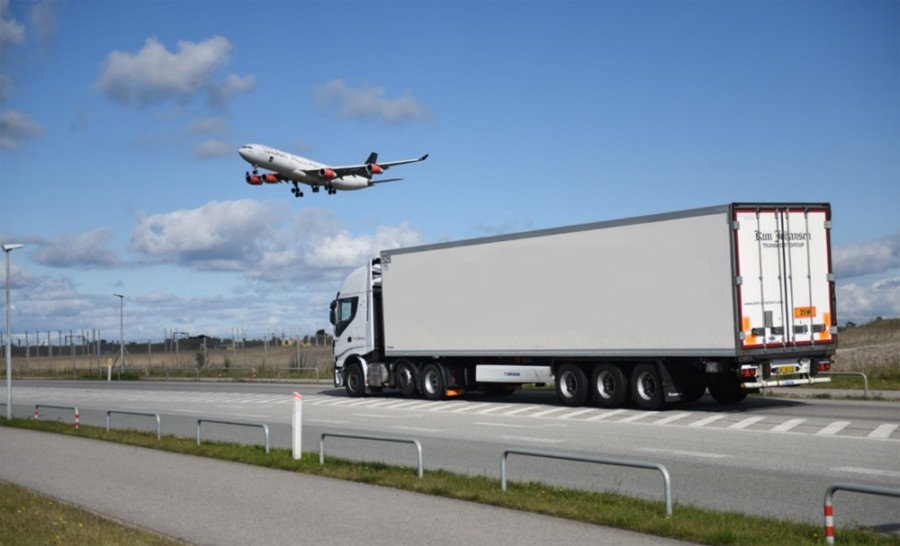 The Benefits of Hiring a Bonded Trucking Company for Secure Cargo Transport: