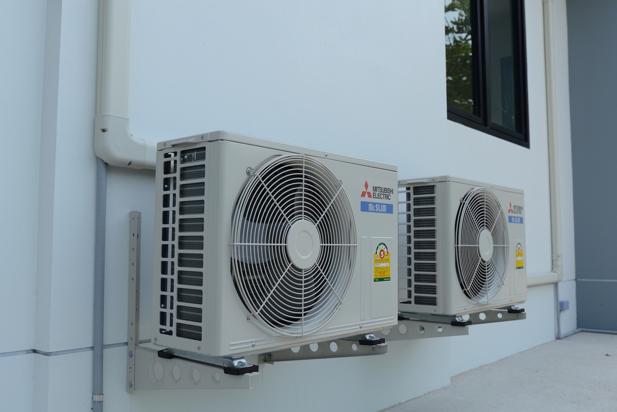 Ducted Heat Pumps Explained: How They Work and Why They Matter?