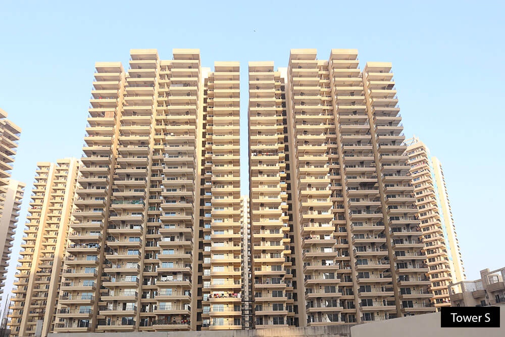 Gaur Yamuna City 16th Parkview: Your Ultimate Luxury Living Experience