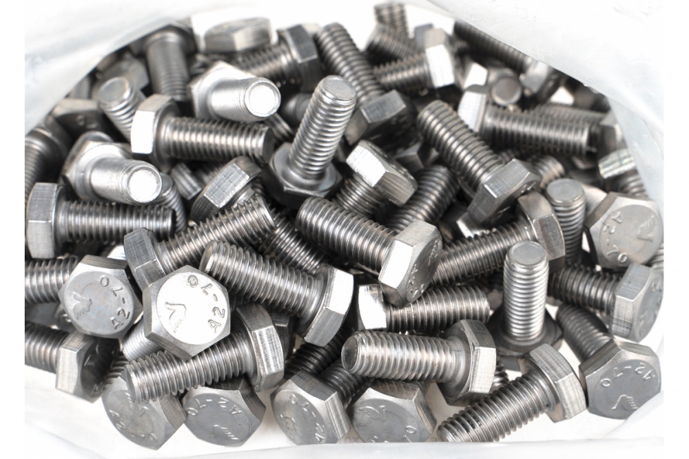 A Comprehensive Introduction to Stainless Steel Fasteners
