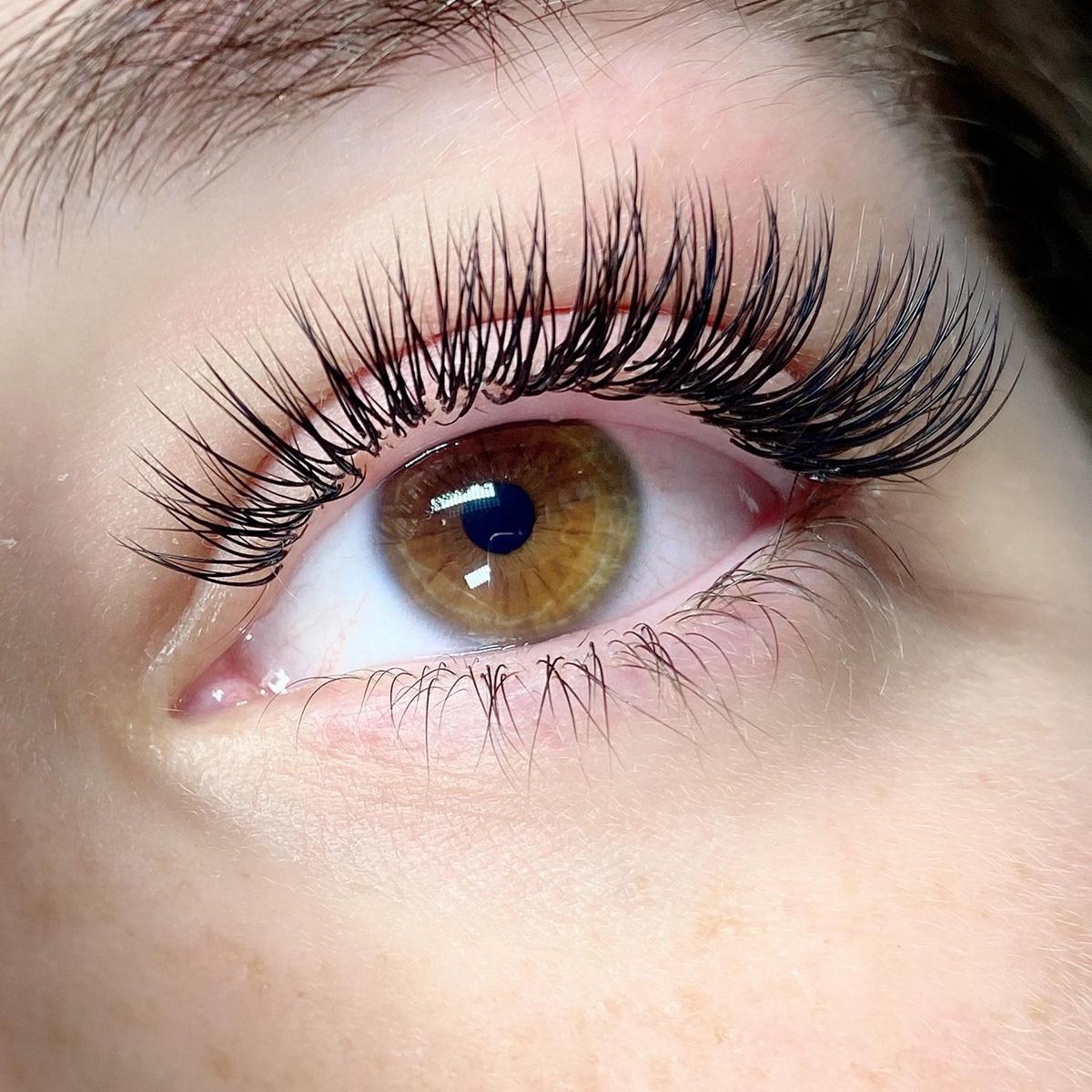 Enhance Your Look with Eyelash Extensions: A Comprehensive Guide