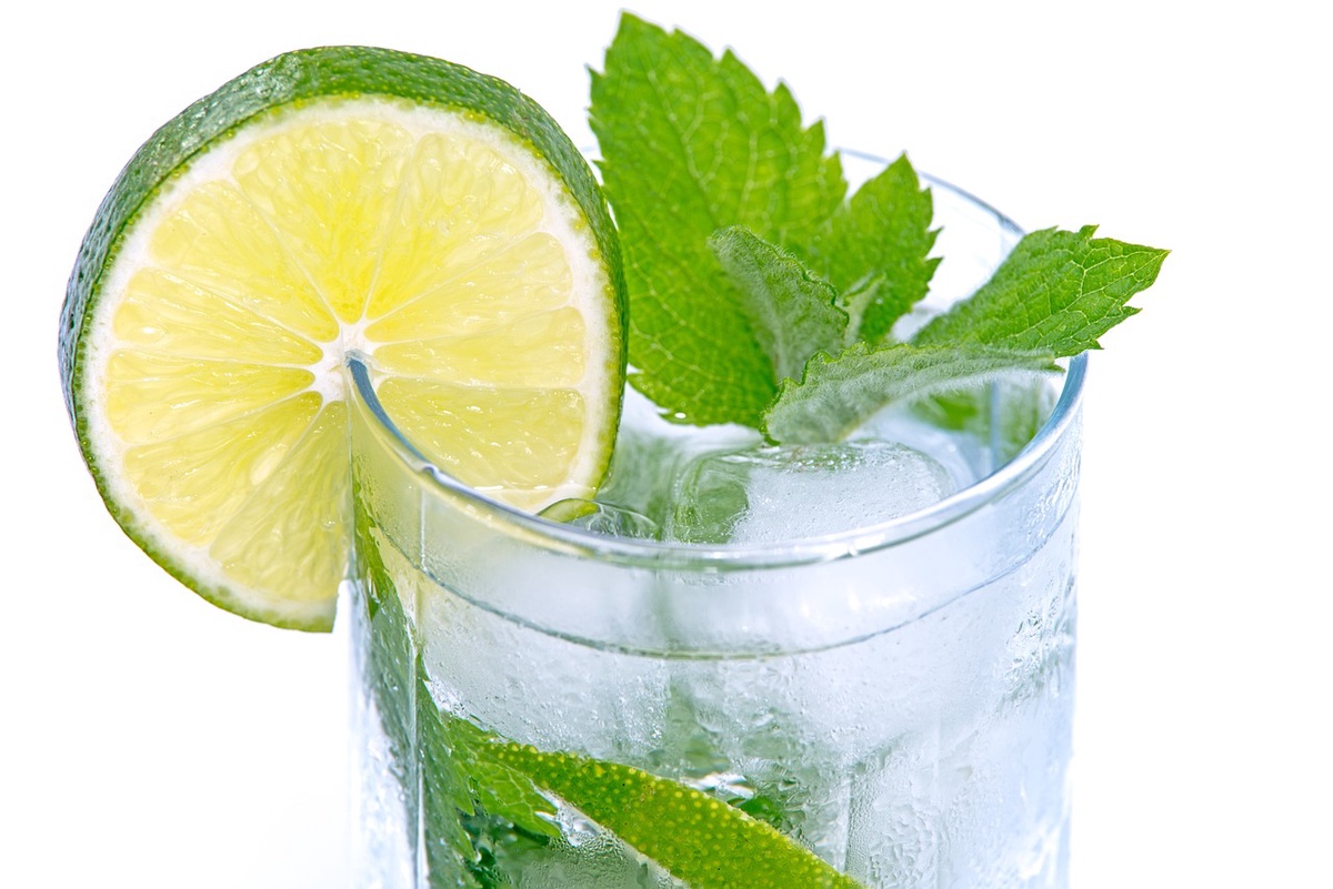 The Splash of Cool: Health Benefits of Wellness Soda