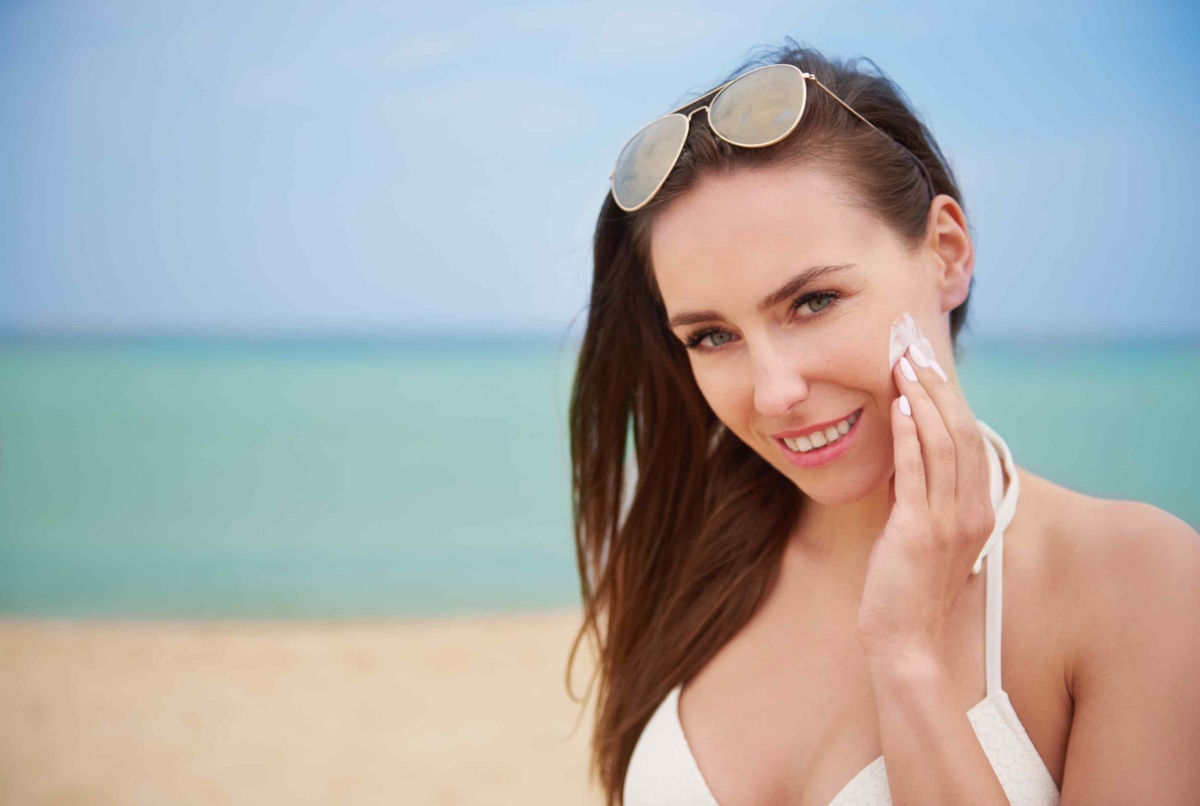 10 Effective Tips to Prevent and Eliminate Sun Tanning Naturally