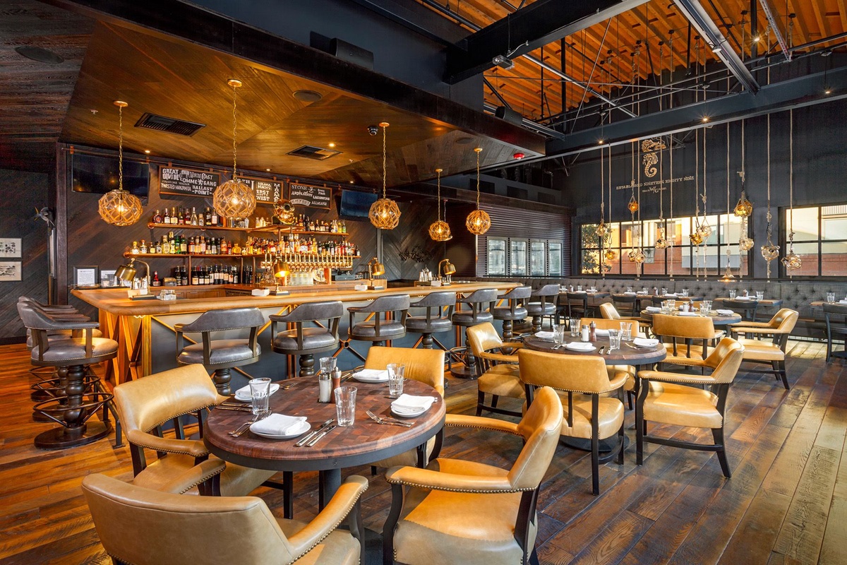 Enhancing Dining Experiences: OhWoodWorks Presents Exquisite Restaurant Furniture in Dubai