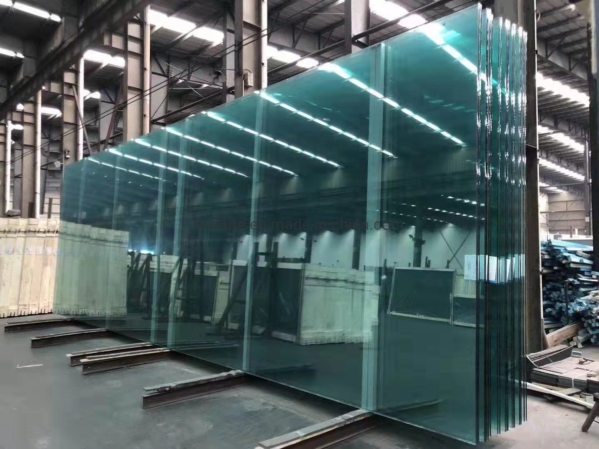 Discover the Excellence of Dubai's Premier Glass Factory with GlassMirror