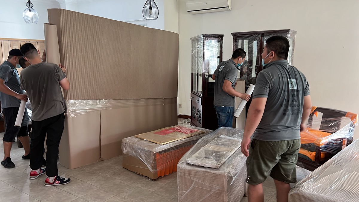Tips for Choosing the Best Professional Movers in Singapore