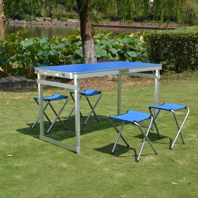 The Ultimate Folding Table for Mountain Treks