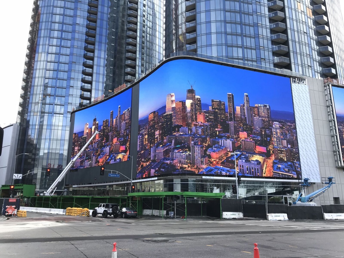 Comparing Digital Signage Providers in NZ: Which One Suits You Best?