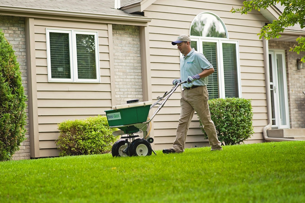 The Complete Guide to Lawn Care Services: What's Included and Why It Matters