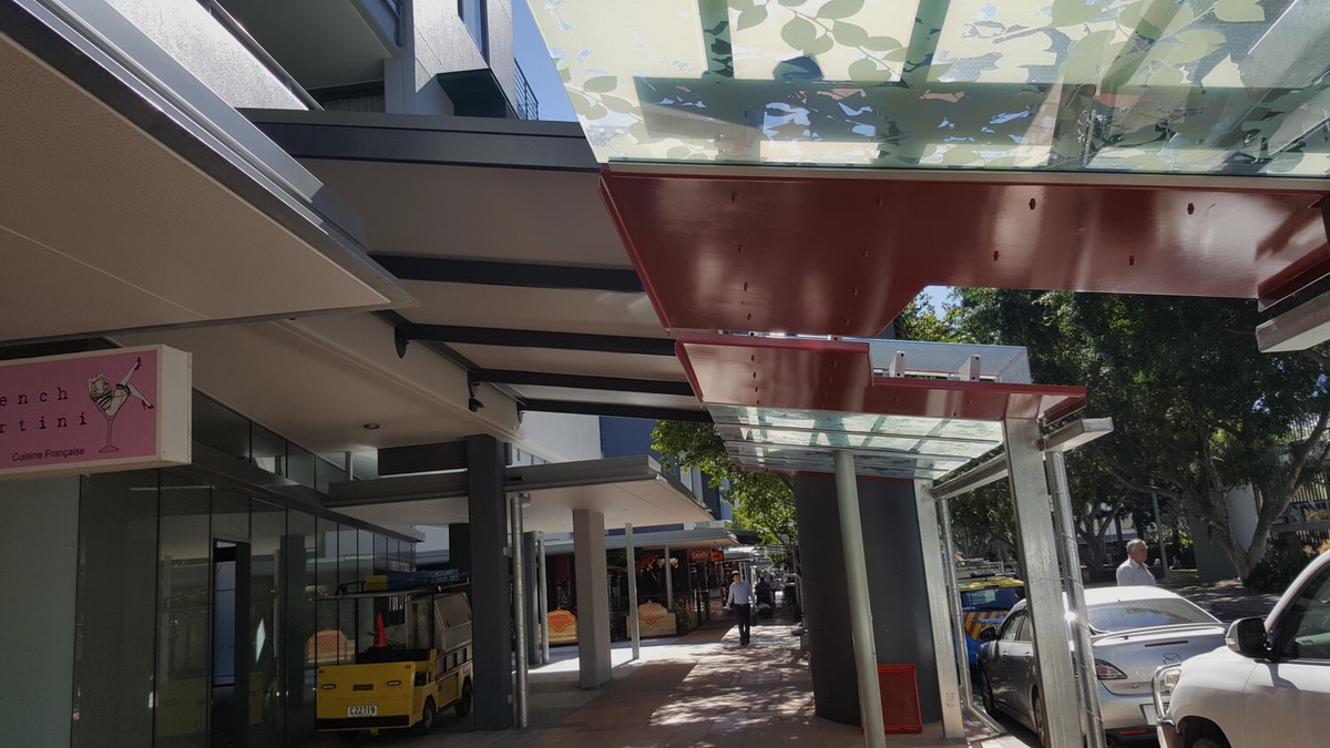 What are the Benefits of Installing Commercial Shade Sails?