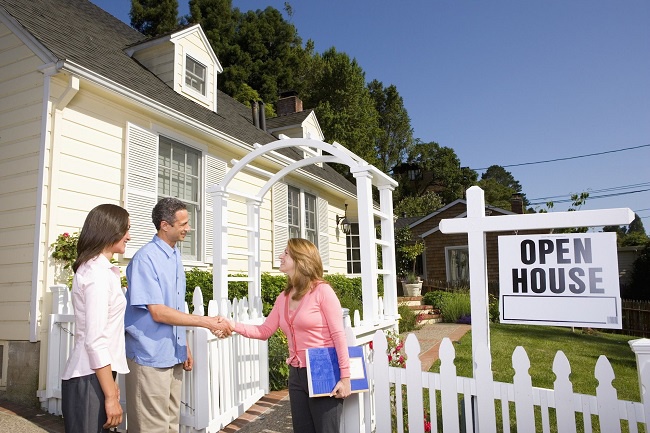 How Real Estate Agents Help You Win Your Dream Home?
