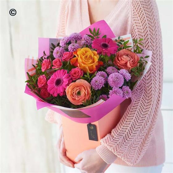 Surprise Mom with Gorgeous Flowers from Flowersonline24 this Mother's Day!