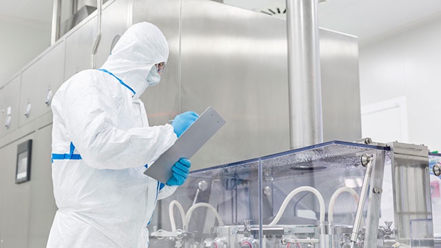 Maintaining Sterility: Essential Cleaning Procedures for Cleanrooms in Qatar