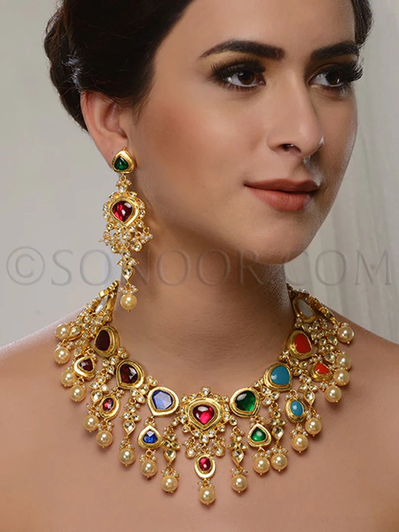 Elegance Redefined: Navigating the Timeless Appeal of Navratna Jewelry from Sonoor