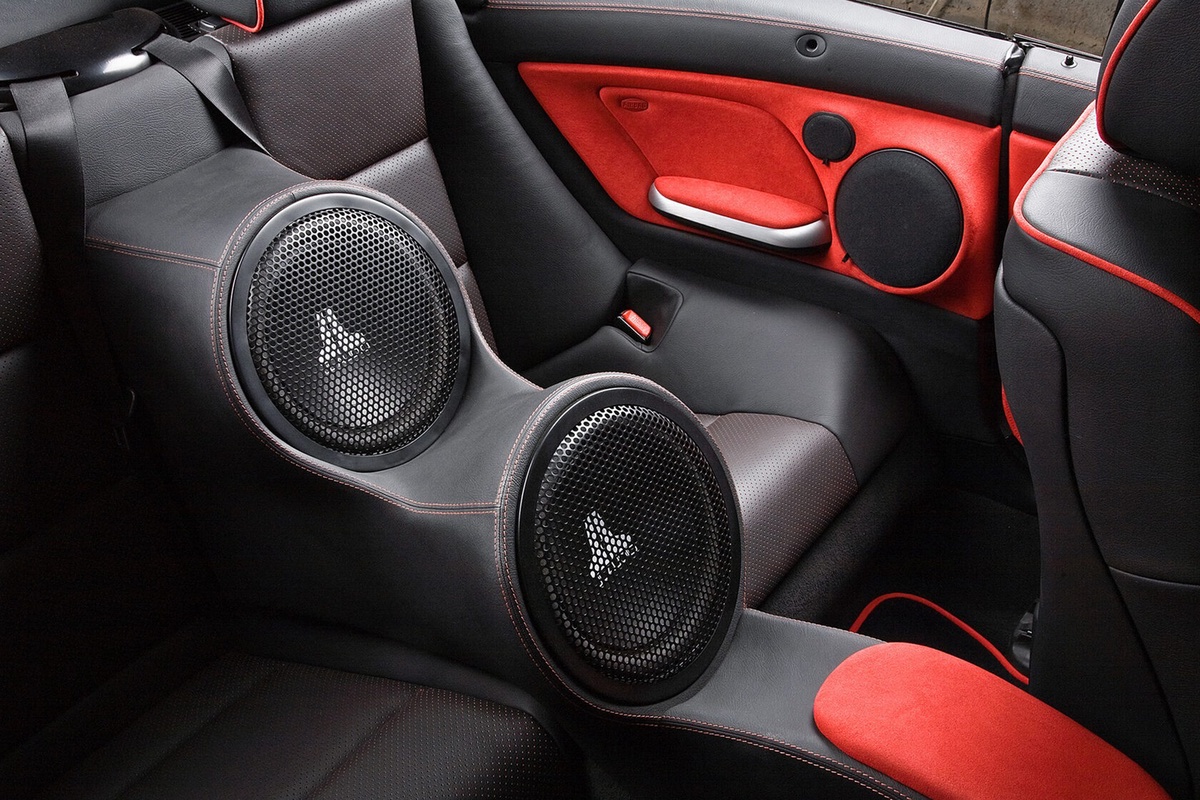 Ultimate Guide to Choosing the Right Speakers for Your Car Audio Upgrade