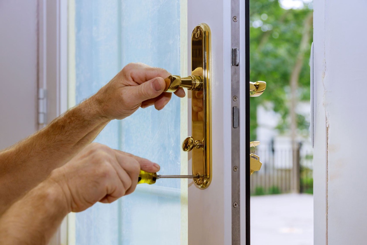 Swift Solutions: Lockout Locksmiths in Birmingham for Instant Assistance