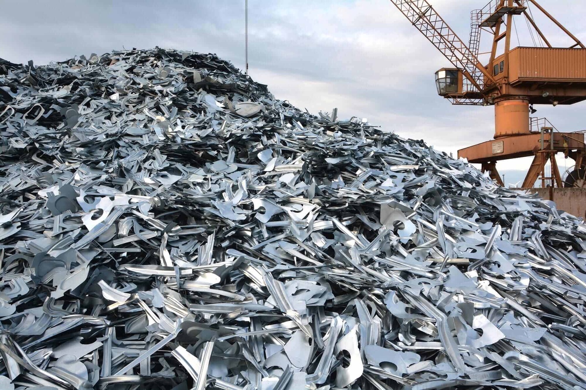 How to Deal with Radioactive Materials in Metal Recycling?