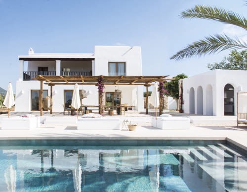 Find Your Perfect Retreat: Villas in Ibiza to Rent