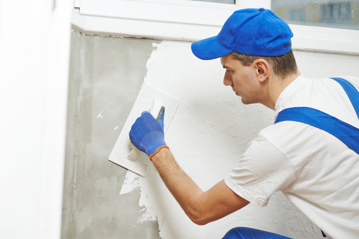 Why Prioritize Professional Drywall Repair Over DIY?