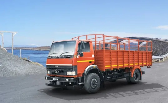 Tata LPT and LPK Trucks for Transport Applications